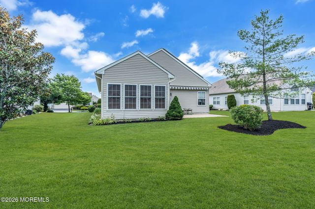 5 Bellagio Road, Manchester, NJ 08759