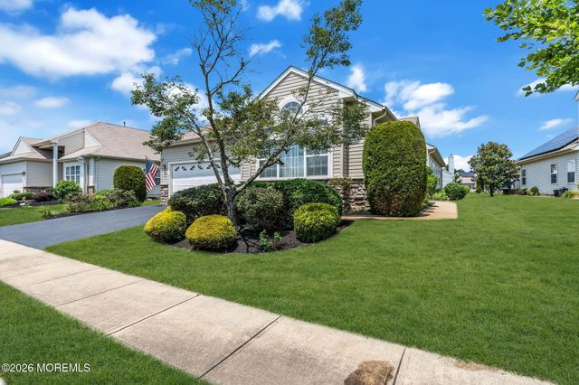 5 Bellagio Road, Manchester, NJ 08759