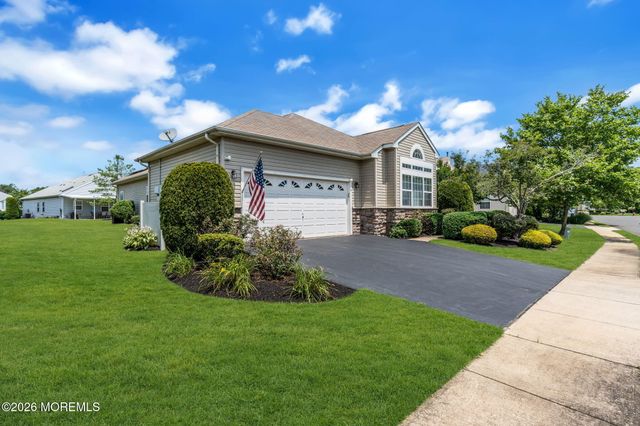 5 Bellagio Road, Manchester, NJ 08759