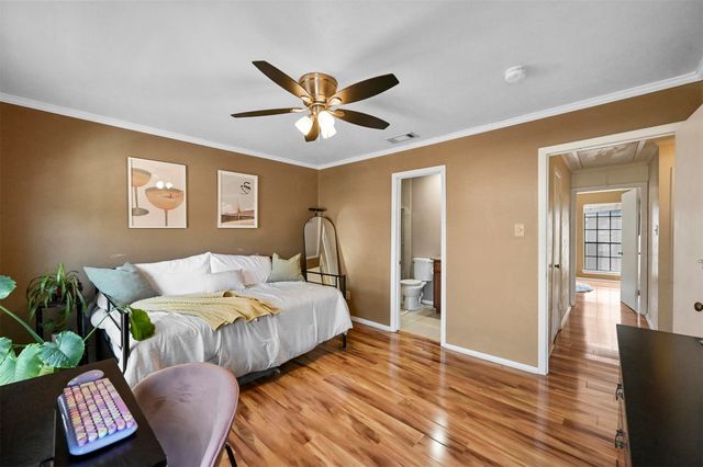 2727 Shelby Avenue D, Dallas, TX 75219