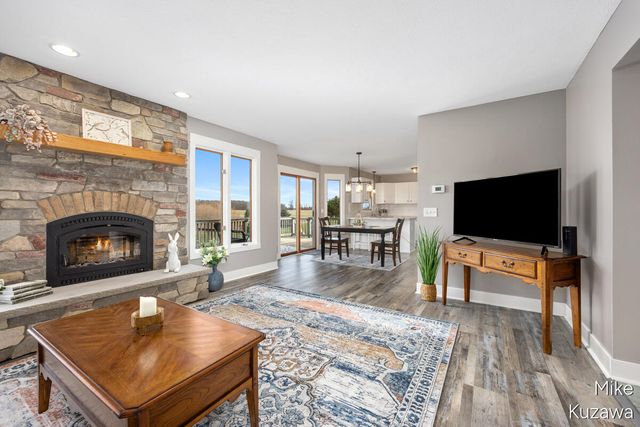 12162 56th Avenue, Allendale, MI 49401