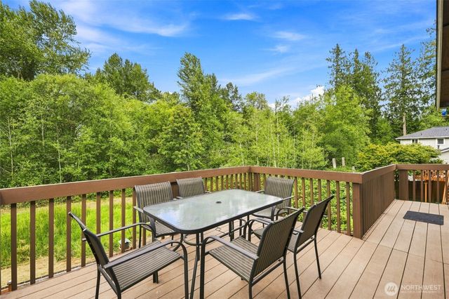 1220 N 12th Road, Mount Vernon, WA 98273