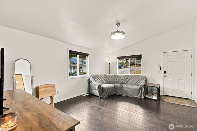 1220 N 12th Road, Mount Vernon, WA 98273