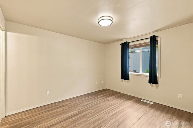 1220 N 12th Road, Mount Vernon, WA 98273