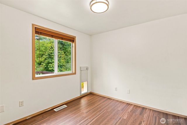 1220 N 12th Road, Mount Vernon, WA 98273