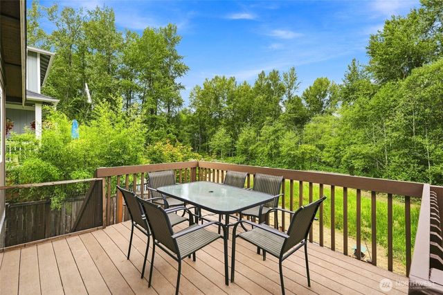 1220 N 12th Road, Mount Vernon, WA 98273