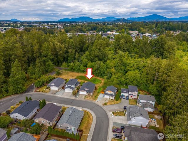 1220 N 12th Road, Mount Vernon, WA 98273