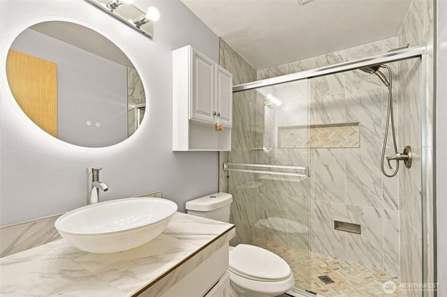 1220 N 12th Road, Mount Vernon, WA 98273
