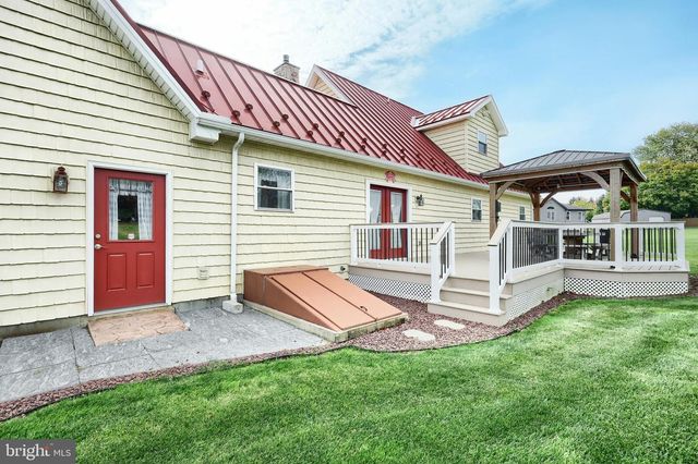 16434 CROSS ROADS AVE, Stewartstown, PA 17363