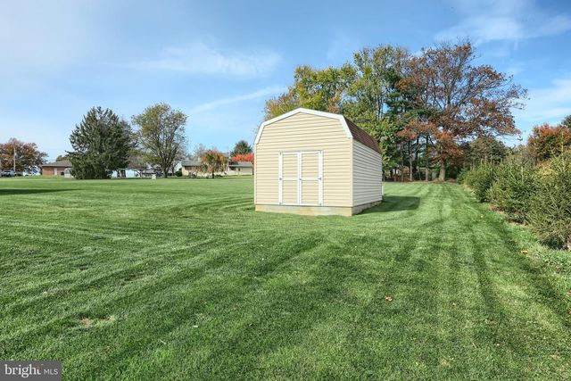 16434 CROSS ROADS AVE, Stewartstown, PA 17363