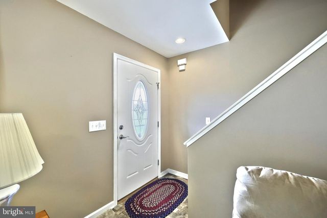 16434 CROSS ROADS AVE, Stewartstown, PA 17363