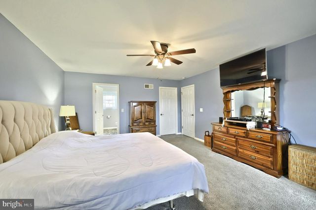 16434 CROSS ROADS AVE, Stewartstown, PA 17363