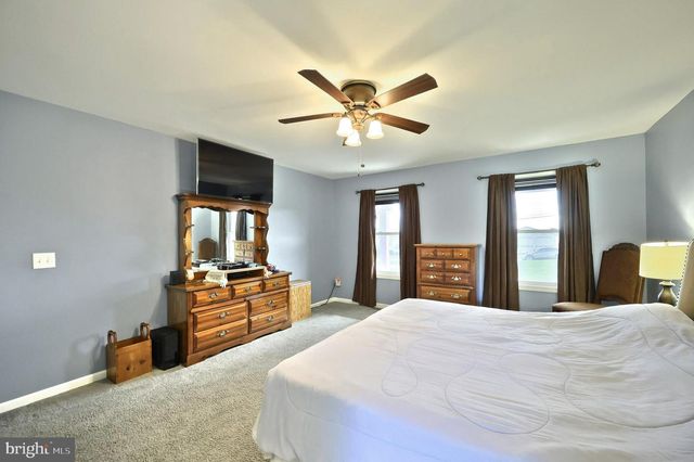 16434 CROSS ROADS AVE, Stewartstown, PA 17363