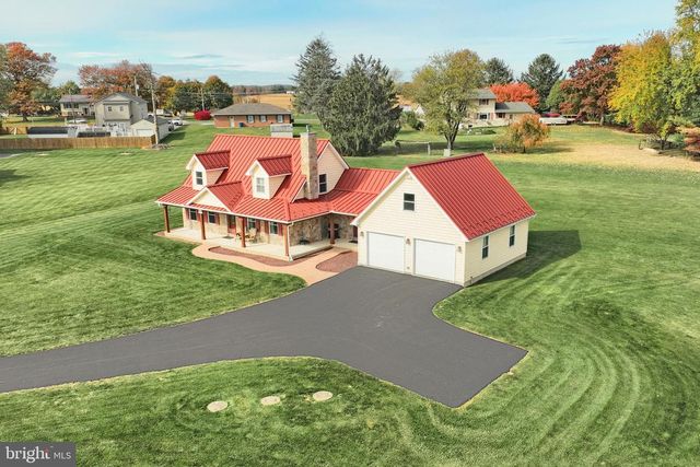 16434 CROSS ROADS AVE, Stewartstown, PA 17363