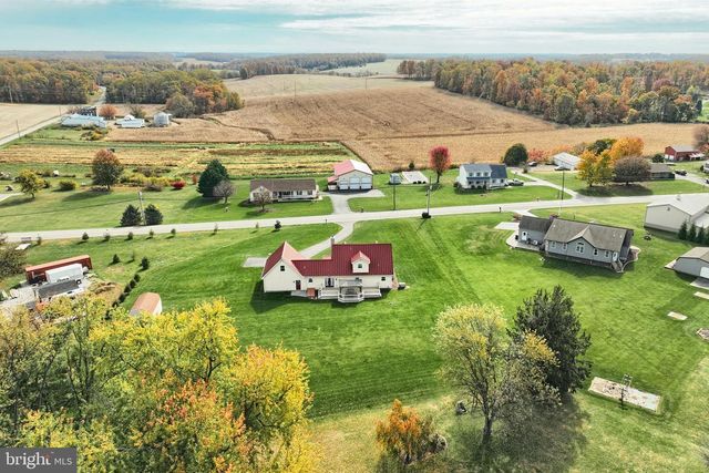 16434 CROSS ROADS AVE, Stewartstown, PA 17363