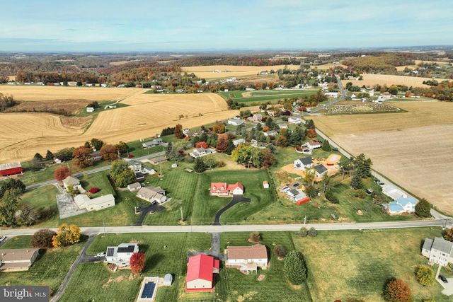 16434 CROSS ROADS AVE, Stewartstown, PA 17363