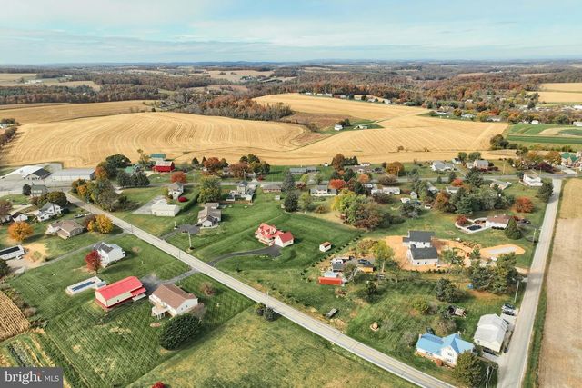 16434 CROSS ROADS AVE, Stewartstown, PA 17363