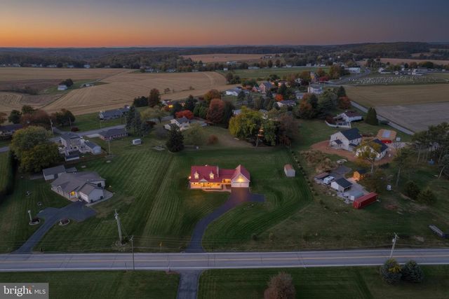 16434 CROSS ROADS AVE, Stewartstown, PA 17363