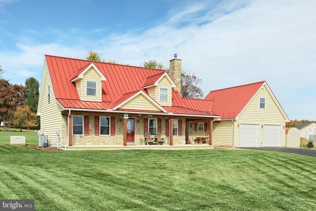 16434 CROSS ROADS AVE, Stewartstown, PA 17363