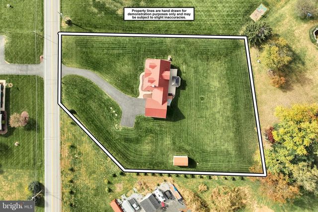 16434 CROSS ROADS AVE, Stewartstown, PA 17363