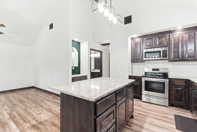 2926 Paluxy Trail, Granbury, TX 76048