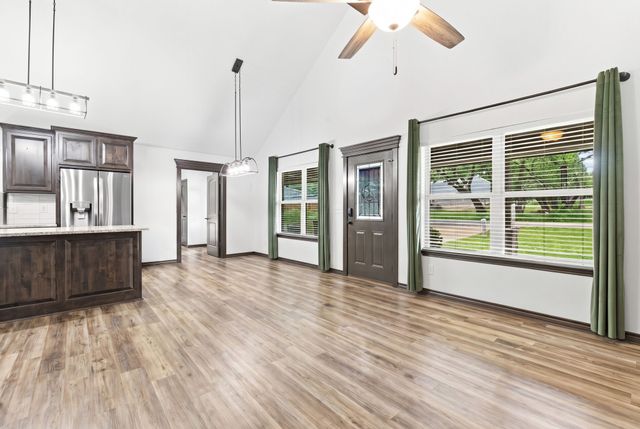 2926 Paluxy Trail, Granbury, TX 76048