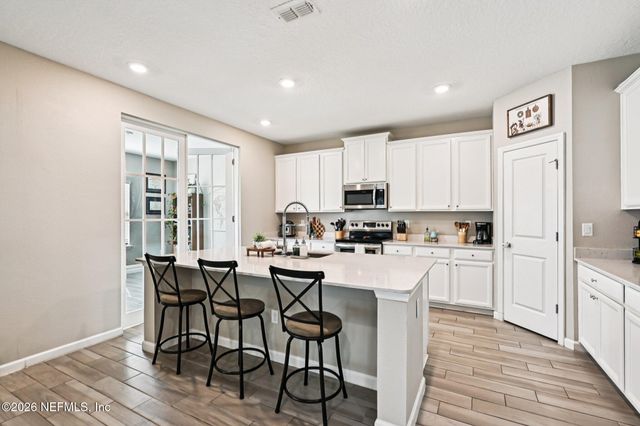 7225 CALAMINT Avenue, Jacksonville, FL 32219