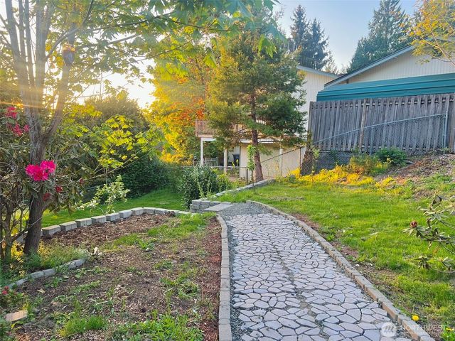 11524 SE 322nd Place, Auburn, WA 98092