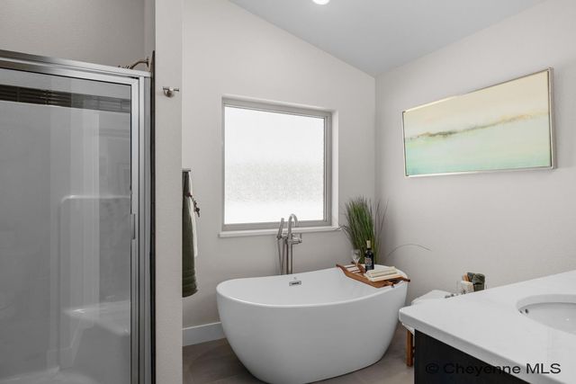 4016 SADDLEBACK LN, Cheyenne, WY 82009