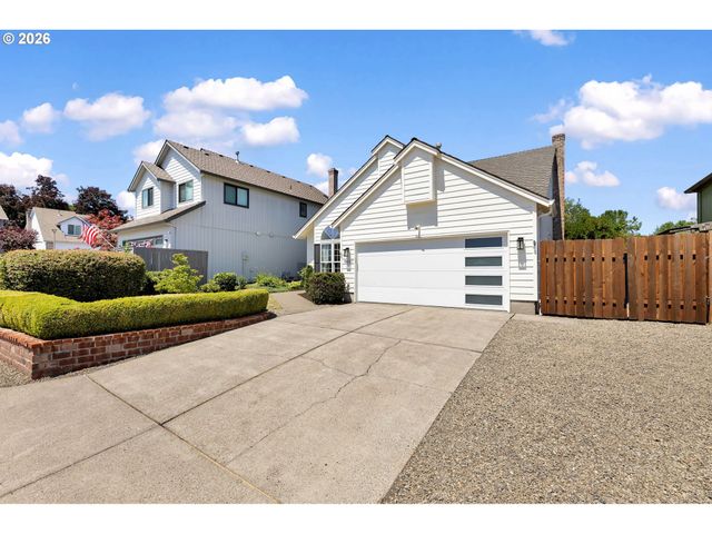 9047 Sw REILING St, Portland, OR 97224