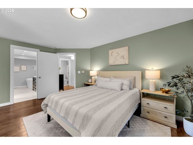 9047 Sw REILING St, Portland, OR 97224