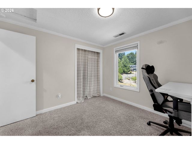 9047 Sw REILING St, Portland, OR 97224