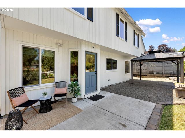9047 Sw REILING St, Portland, OR 97224