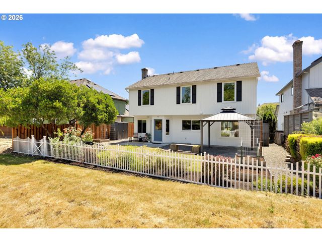 9047 Sw REILING St, Portland, OR 97224
