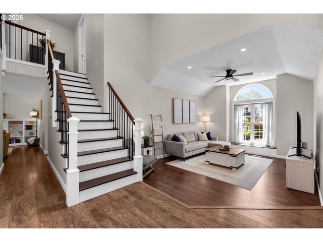 9047 Sw REILING St, Portland, OR 97224