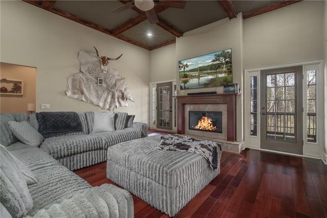 723 Sulphur Springs Road, Fairmount, GA 30139