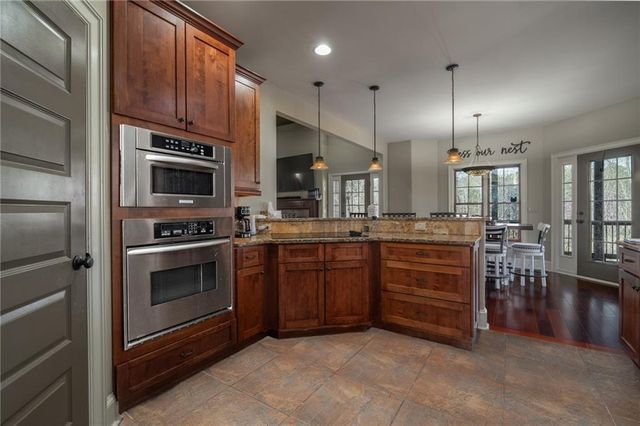 723 Sulphur Springs Road, Fairmount, GA 30139