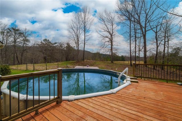 723 Sulphur Springs Road, Fairmount, GA 30139