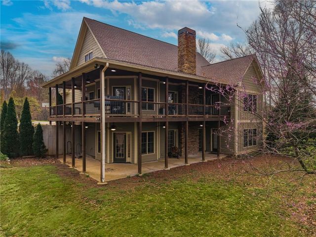 723 Sulphur Springs Road, Fairmount, GA 30139