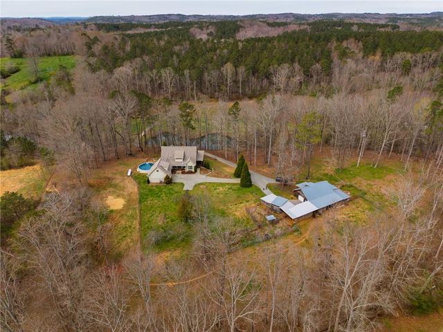 723 Sulphur Springs Road, Fairmount, GA 30139