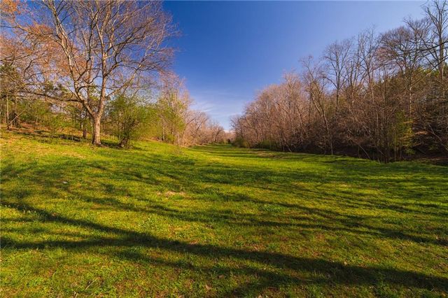 723 Sulphur Springs Road, Fairmount, GA 30139