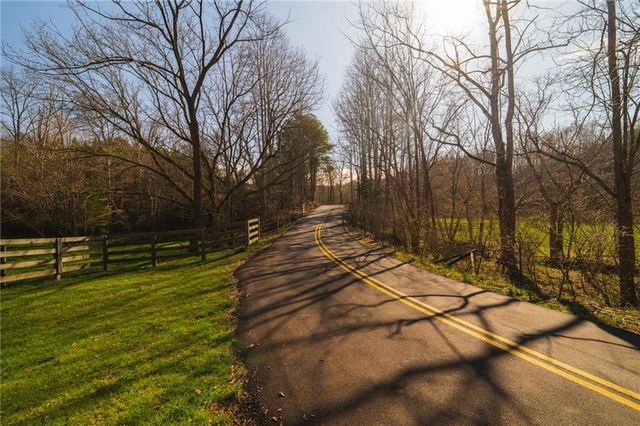 723 Sulphur Springs Road, Fairmount, GA 30139