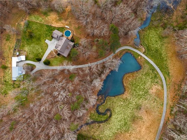 723 Sulphur Springs Road, Fairmount, GA 30139