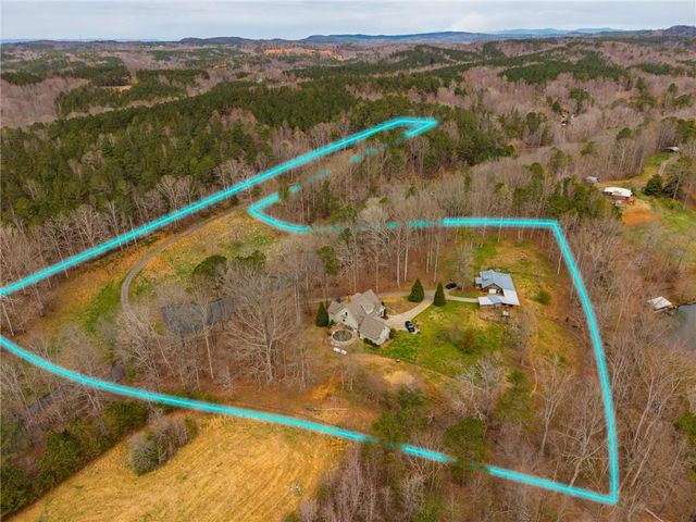 723 Sulphur Springs Road, Fairmount, GA 30139