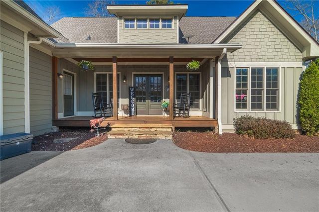 723 Sulphur Springs Road, Fairmount, GA 30139