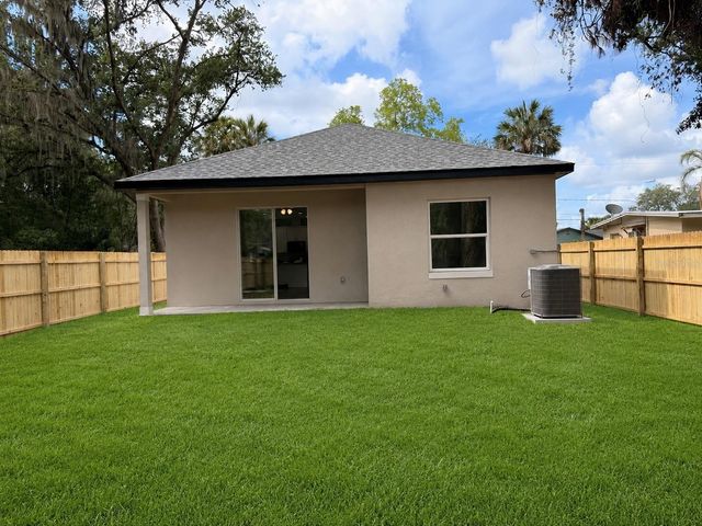 1816 W 16TH STREET, Sanford, FL 32771