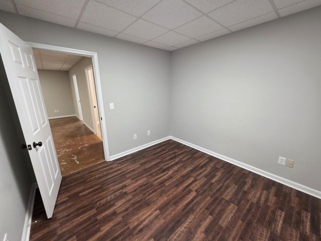 1200 Dawson Rd, White Bluff, TN 37187