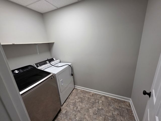 1200 Dawson Rd, White Bluff, TN 37187