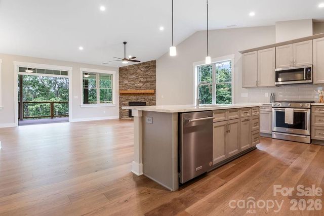 19 Craftsman Overlook Ridge, Arden, NC 28704