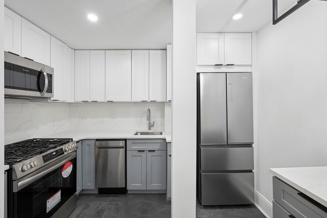 134 W 80TH Street PARLOR, New York City, NY 10024